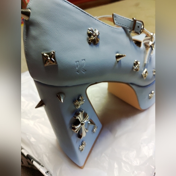 Platforms heels- Really comfortable - Picture 9 of 16